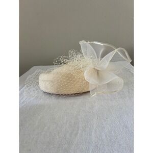 Vintage Ivory 100% Wool Pillbox Hat Birdcage Veil Bow Made in USA